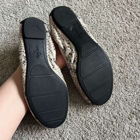 Cole Haan Women’s Size 7.5 Snakeskin Grand OS Casual Slip On Ballet Flats - Picture 4 of 4